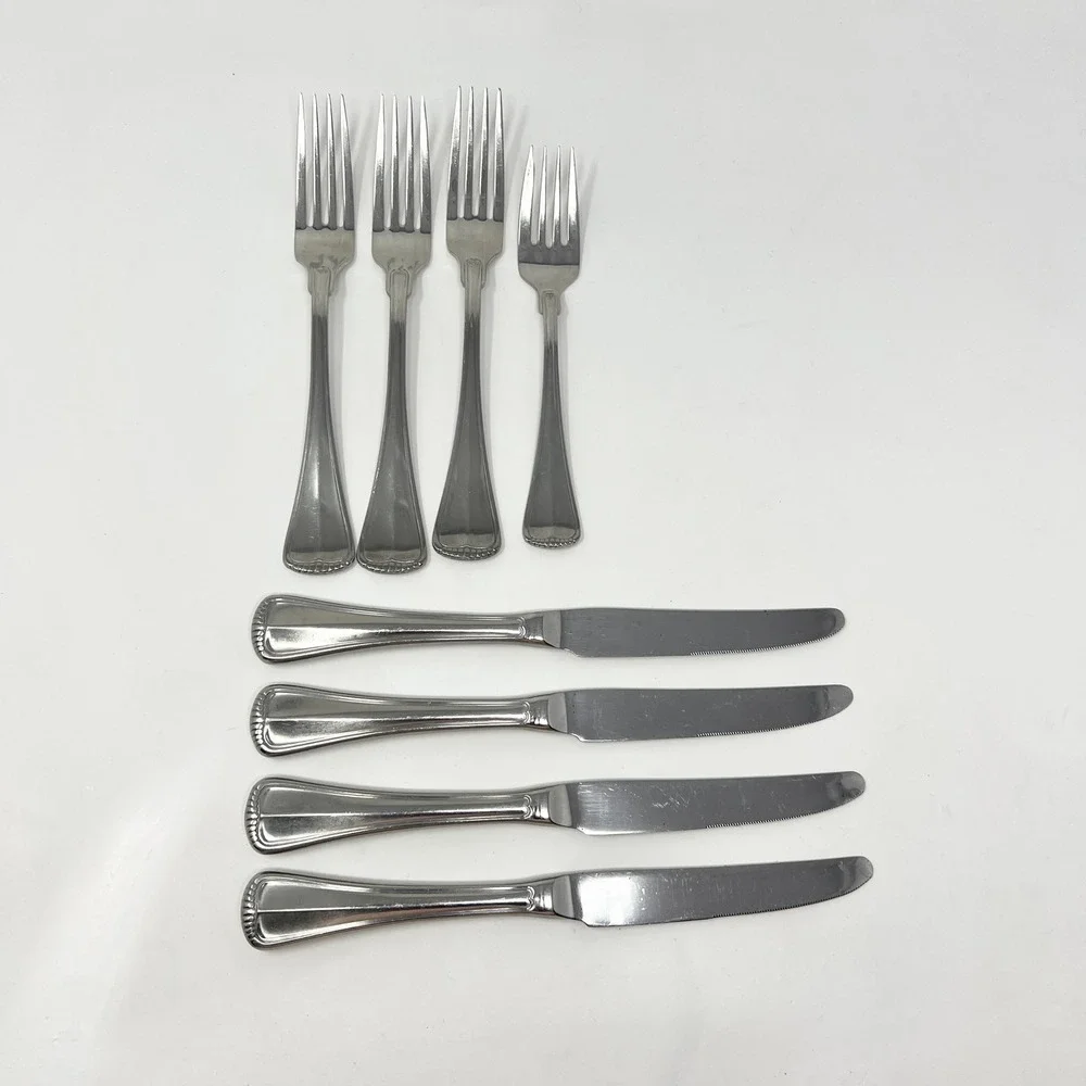 Towle 18/8 Stainless Steel Flatware‎ 8pc Set Beaded Edge Knives and Forks